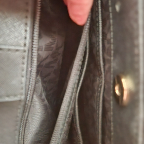 Michael Kors Black Sheila Medium Faux Saffianon Leather Satchel - Picture 13 of 13